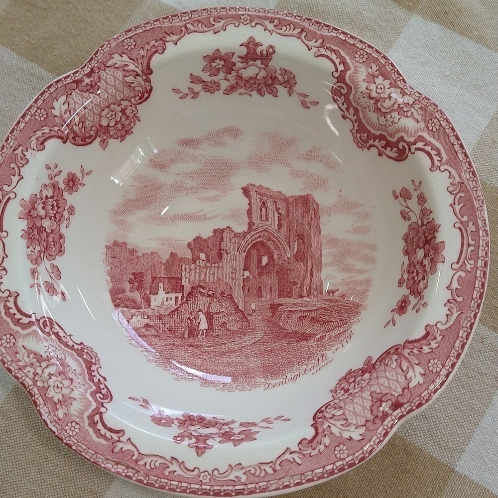 Johnson Brothers England old Britain castles Berry dish bowl 6 1/4" rose pink